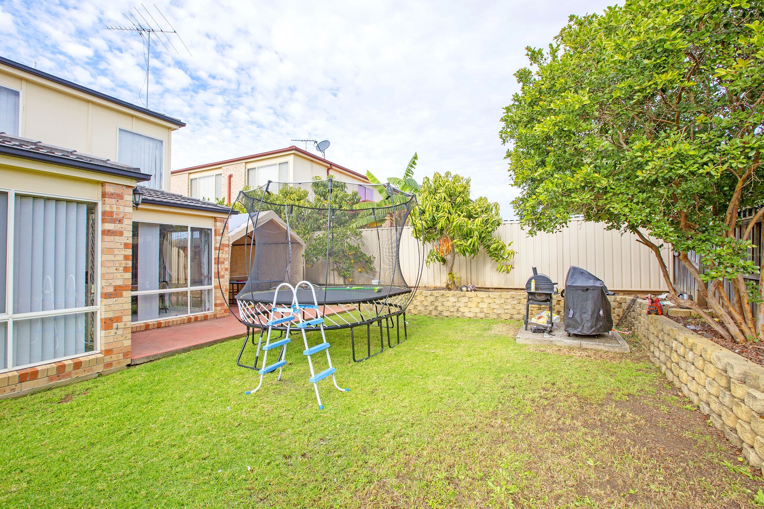 17 Lauderdale Street, West Hoxton - Thumbnail 7