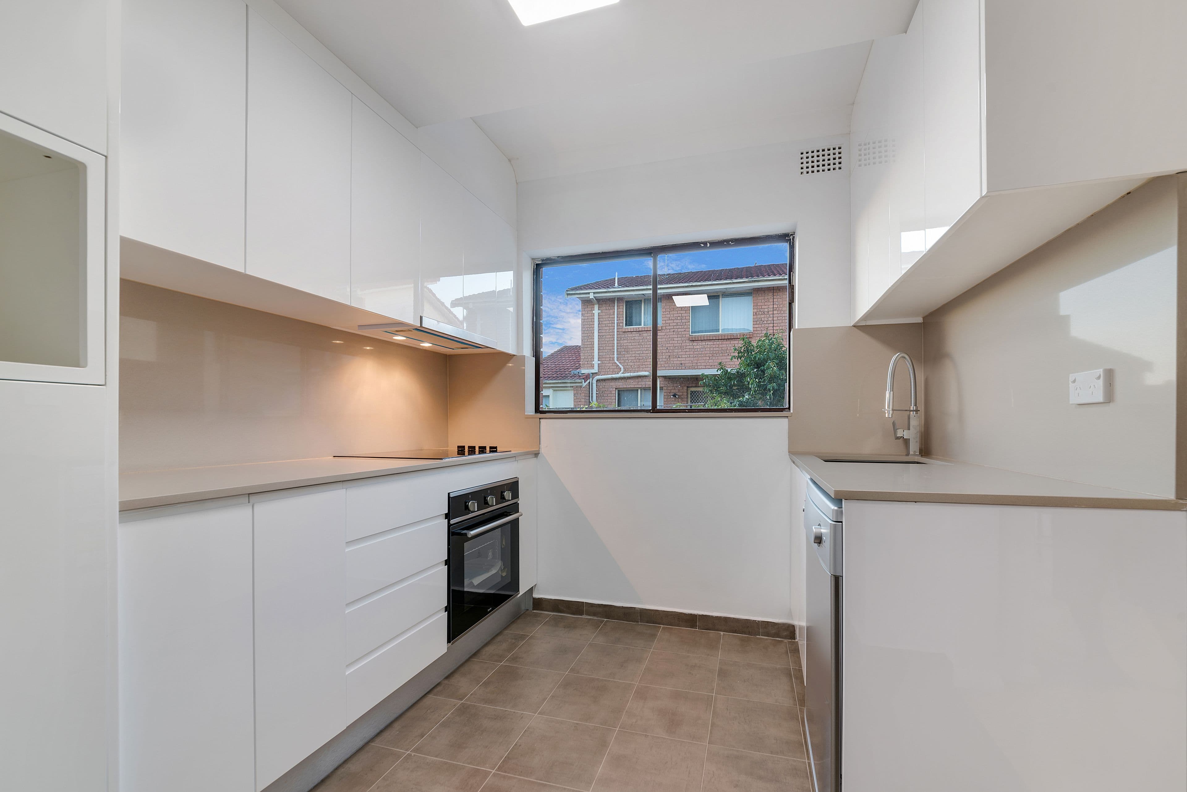 65 Canterbury Road, Glenfield - Image 1