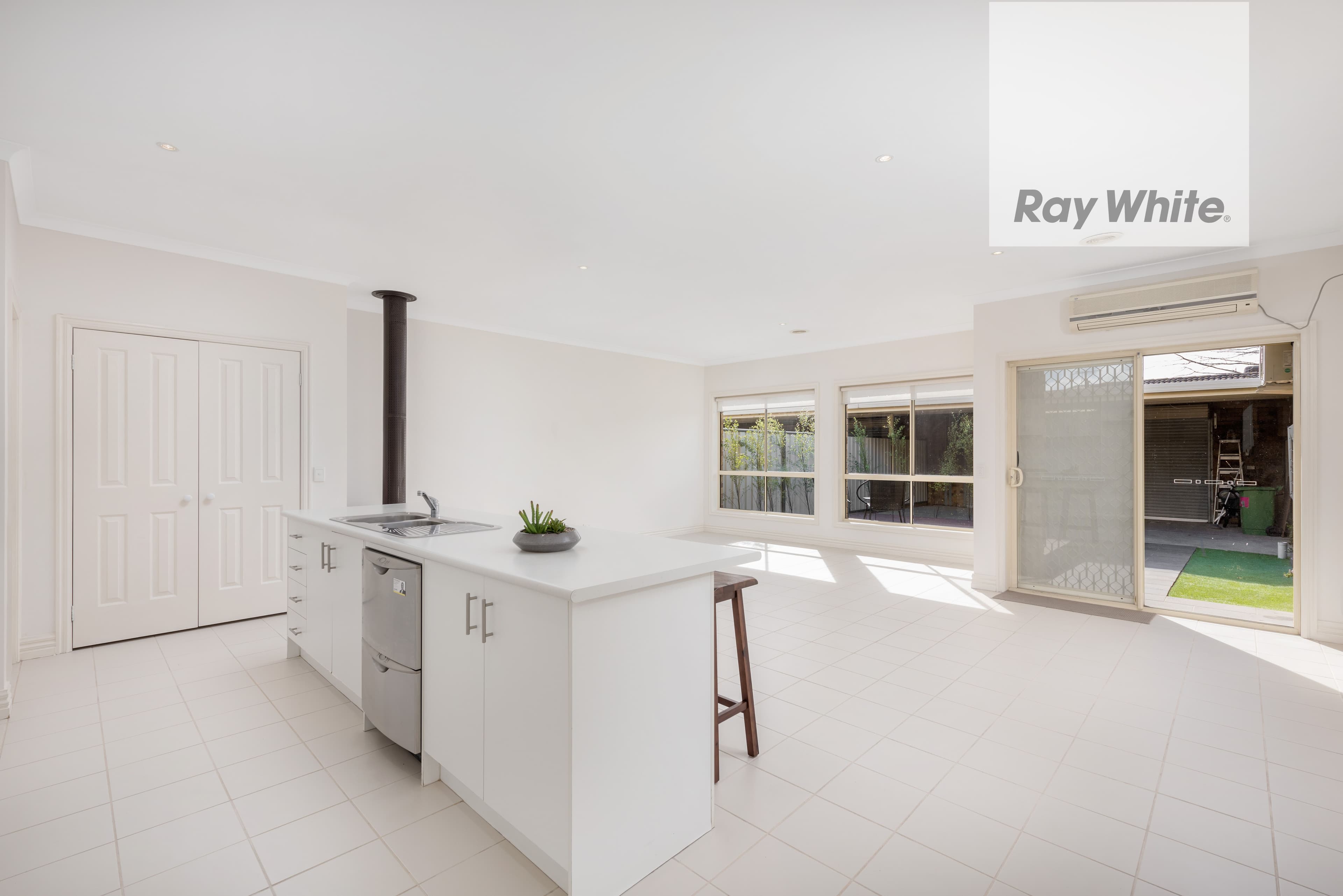 11 Grenville Terrace, Roxburgh Park VIC 3064, Roxburgh Park - Thumbnail 5