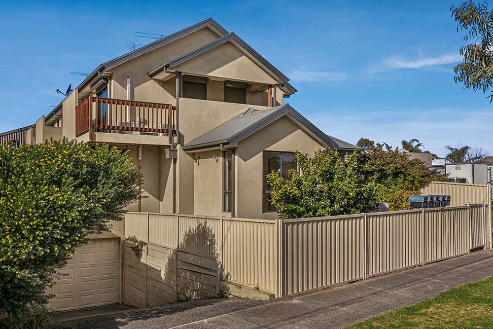 15 Ararat Avenue, Coburg North VIC 3058, Coburg North - Image 1