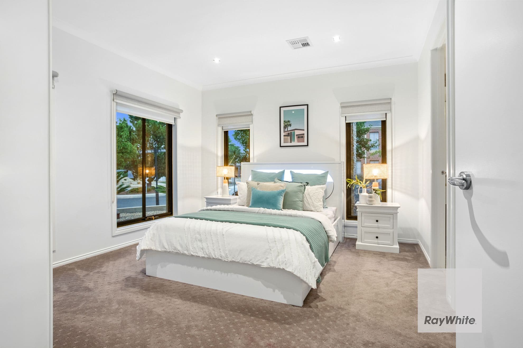 54 Lawson Way, Caroline Springs VIC 3023, Caroline Springs - Thumbnail 4