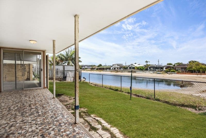 3 Dolphin Court, Palm Beach QLD 4221, Palm Beach - Thumbnail 2