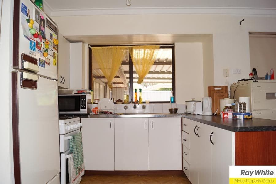 32 Salween Place, BEECHBORO WA 6063, Beechboro - Thumbnail 4
