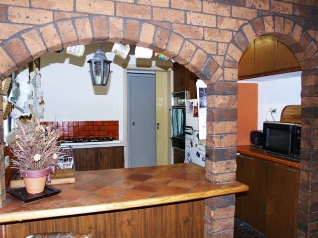 10 Curlew Close, MELTON VIC 3337, Melton - Thumbnail 3