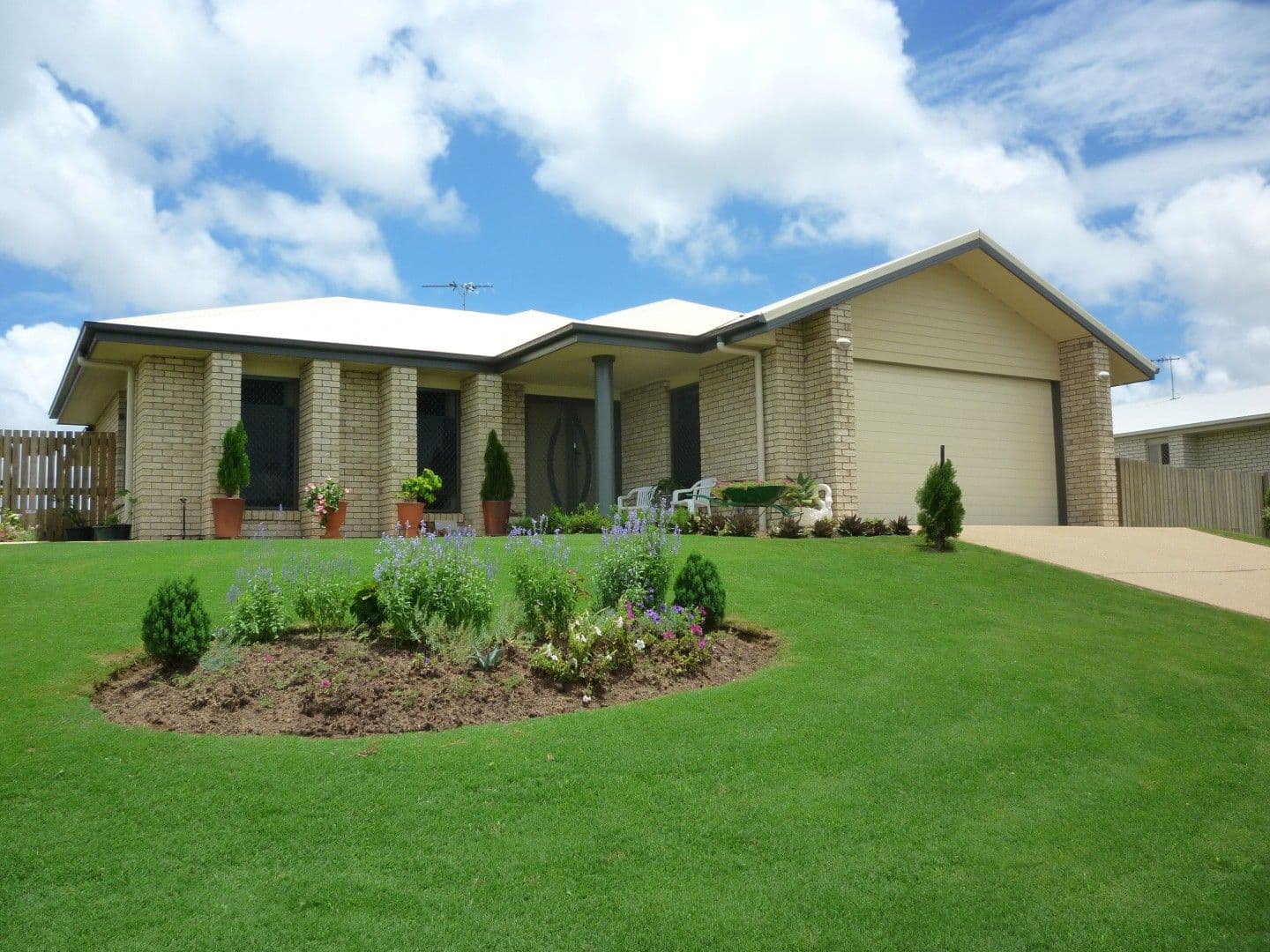 25 Tawarra Crescent, GRACEMERE QLD 4702, Gracemere - Image 1