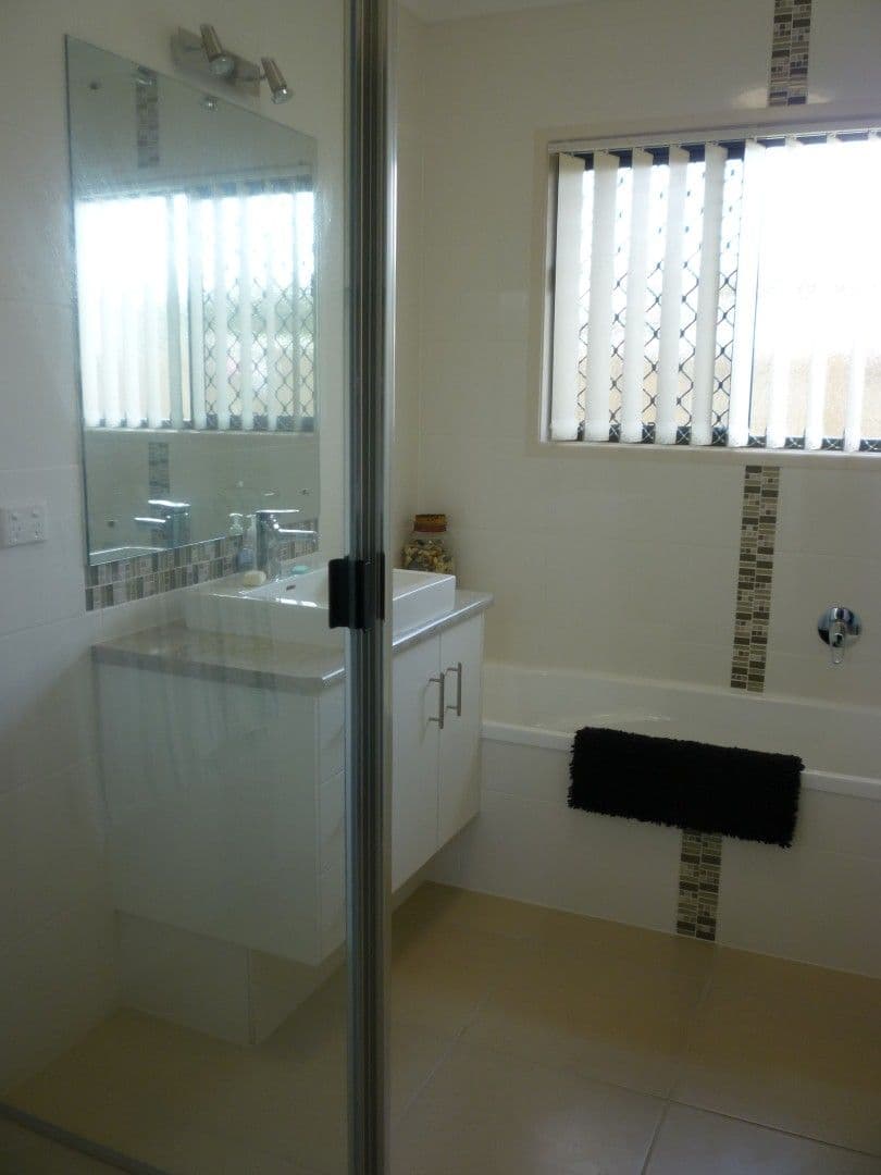 25 Tawarra Crescent, GRACEMERE QLD 4702, Gracemere - Thumbnail 7