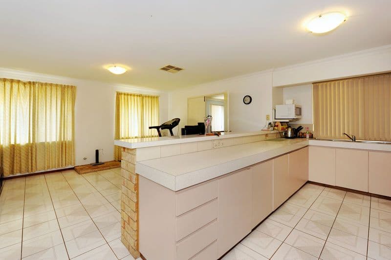 9 Tweed Close, WARNBRO WA 6169, Warnbro - Thumbnail 3