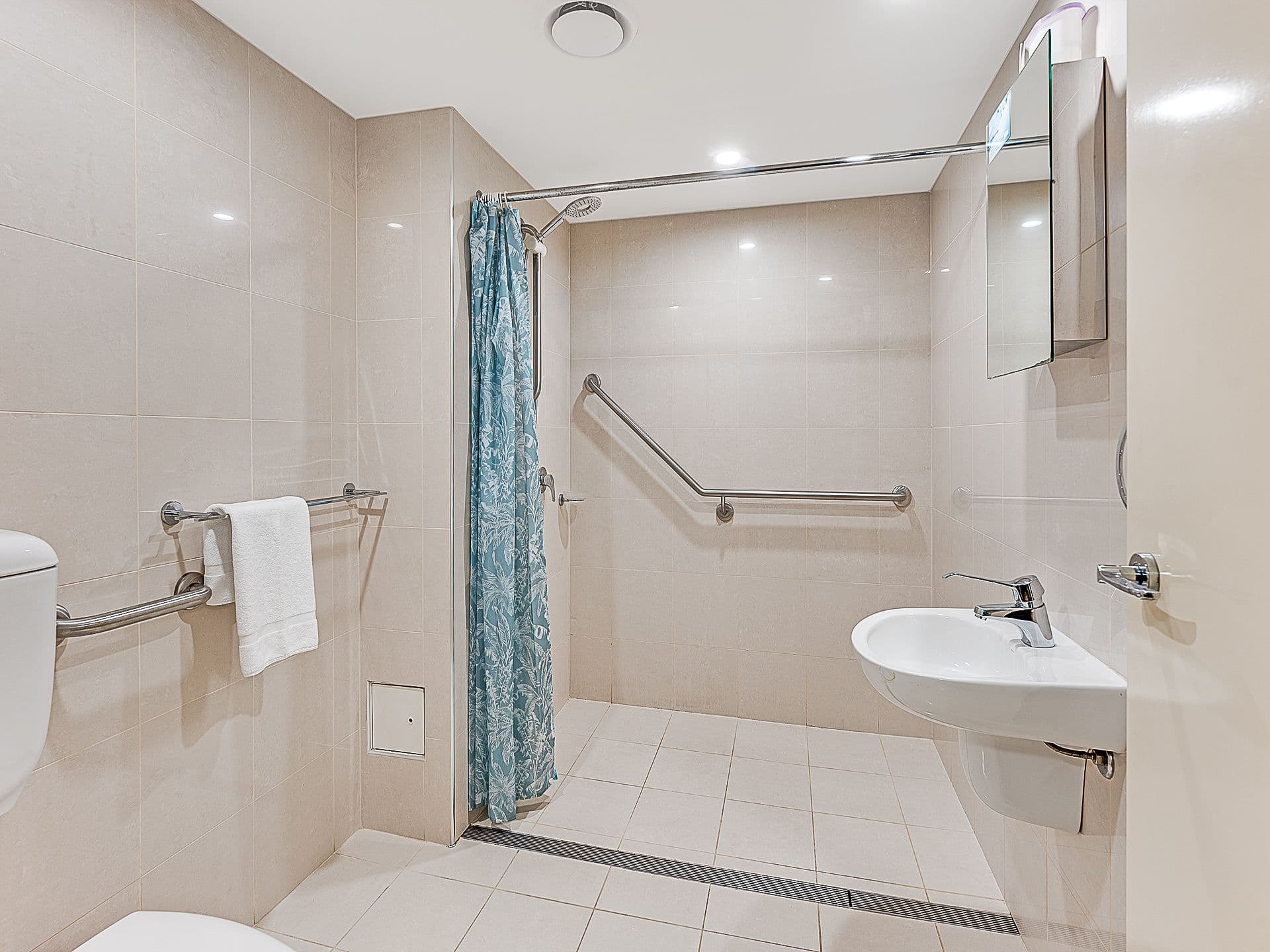 19 First Avenue, Mooloolaba QLD 4557, Mooloolaba - Thumbnail 8