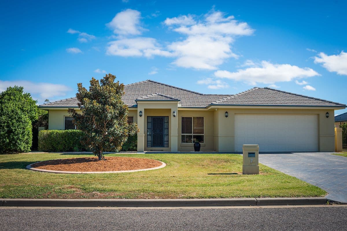7 Gray Street, Scone - Image 1