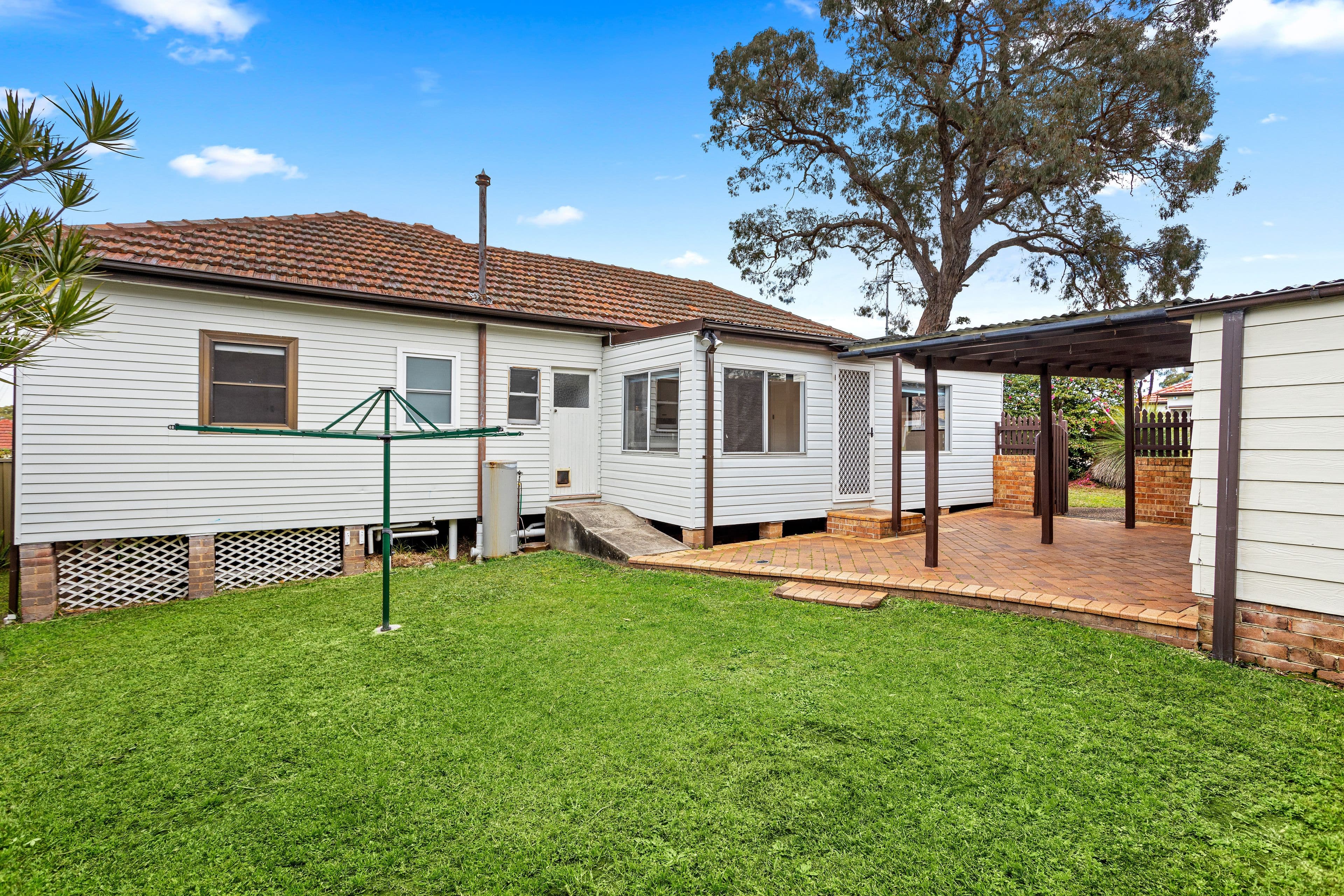 8 Baringa Road, Mortdale NSW 2223, Mortdale - Thumbnail 2