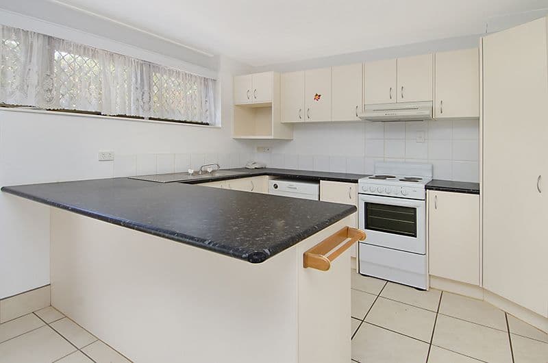 46 Sunnyside Road, SCARBOROUGH QLD 4020, Scarborough - Thumbnail 3