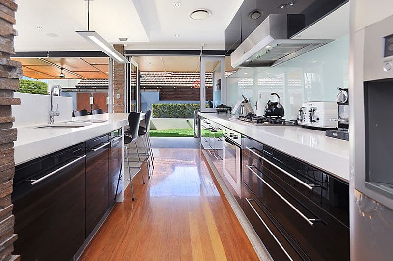 23 Sefton Avenue, Clayfield QLD 4011, Clayfield - Thumbnail 4