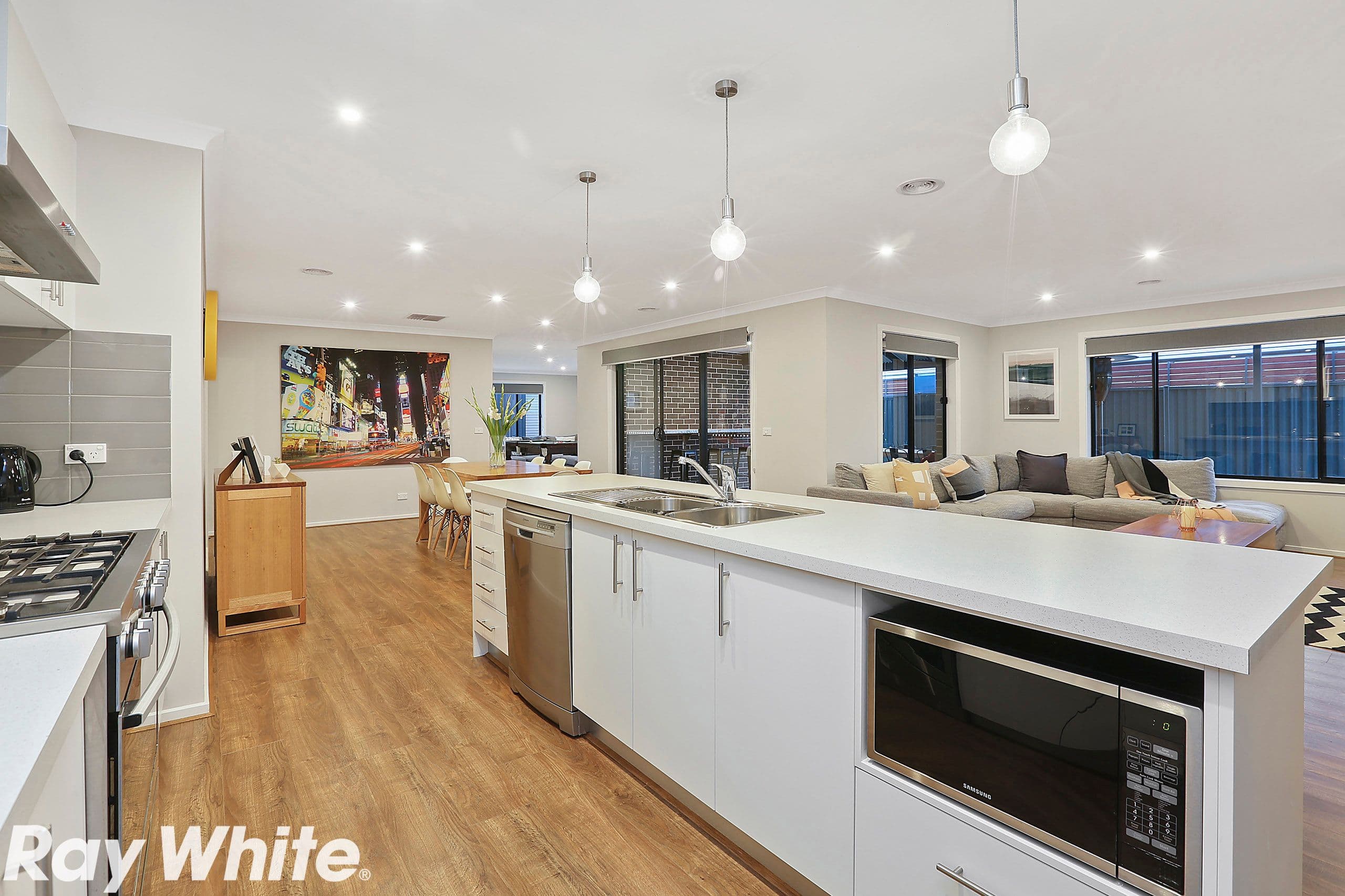 16 Eastlakes Boulevard, Lara VIC 3212, Lara - Thumbnail 5