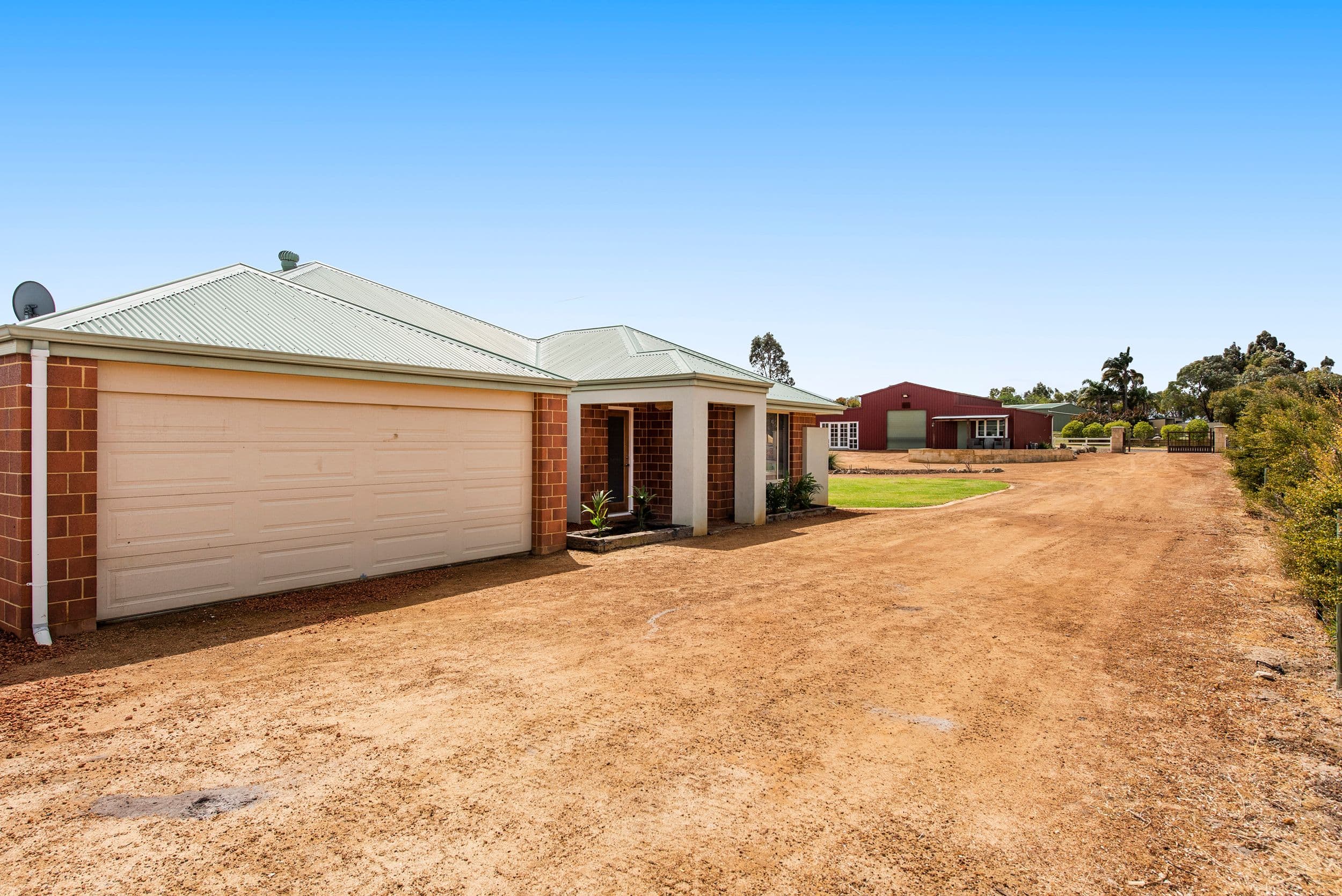 8 Haslam Street, Muchea WA 6501, Muchea - Image 1