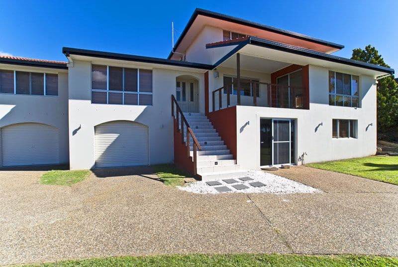 11 Summit Crescent, CARRARA QLD 4211, Carrara - Image 1