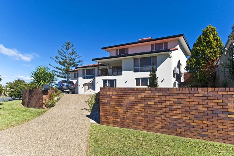11 Summit Crescent, CARRARA QLD 4211, Carrara - Thumbnail 2