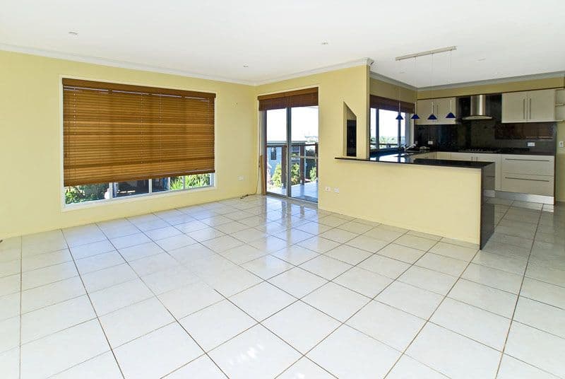 11 Summit Crescent, CARRARA QLD 4211, Carrara - Thumbnail 6
