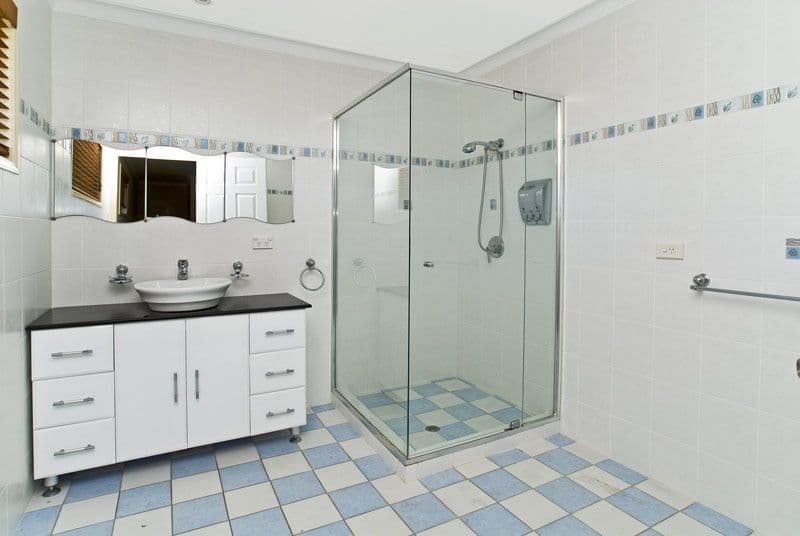 11 Summit Crescent, CARRARA QLD 4211, Carrara - Thumbnail 7