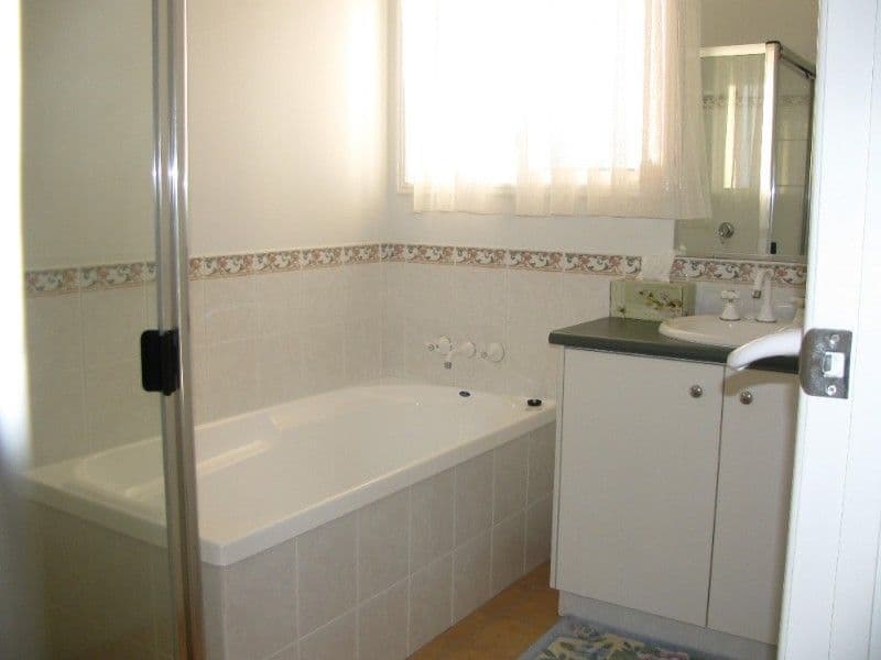14 Matthew Court, CROWS NEST QLD 4355, Crows Nest - Thumbnail 5