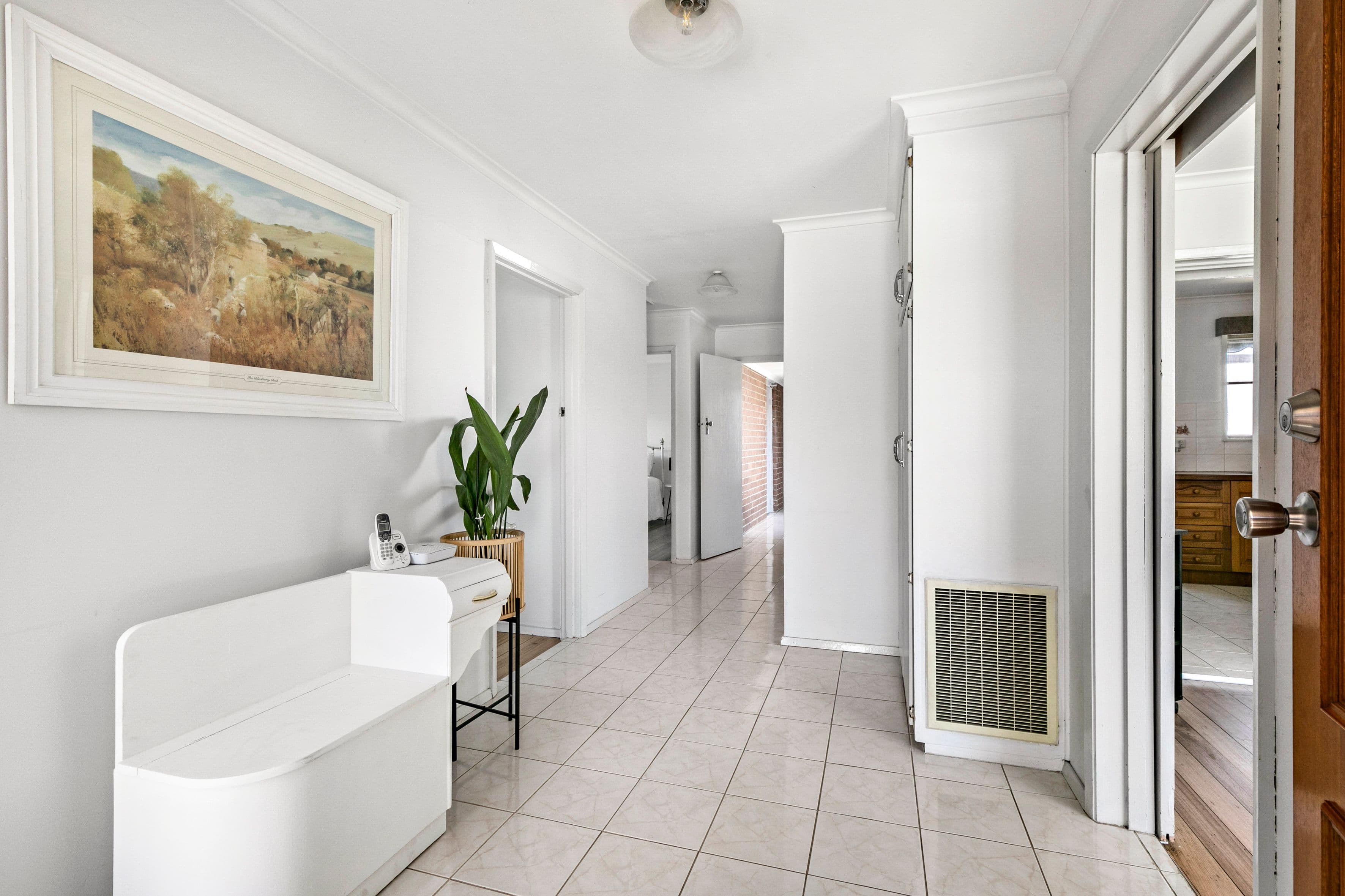 3 Almurta Avenue, Coolaroo VIC 3048, Coolaroo - Thumbnail 2