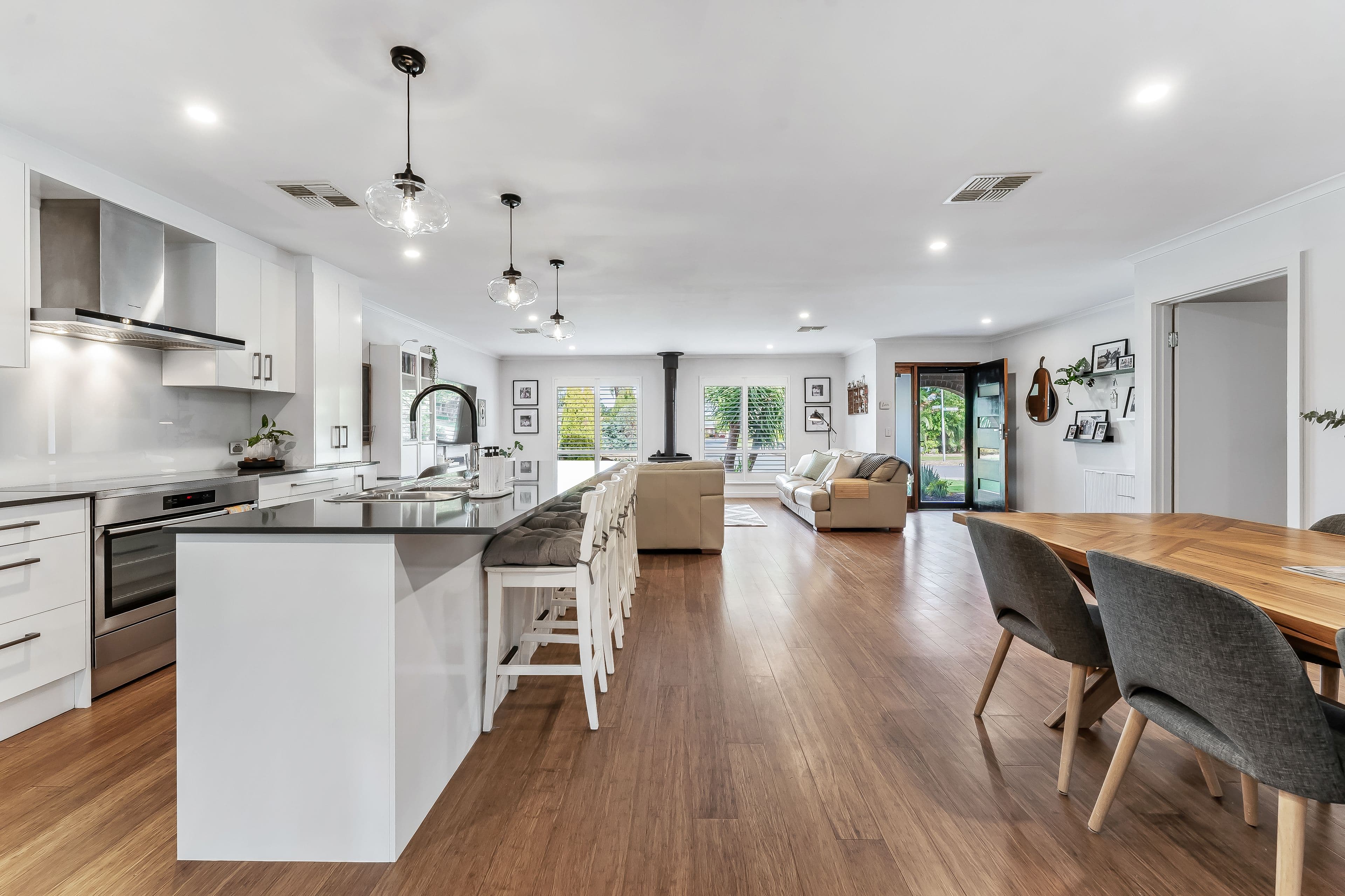 41 Parsons Street, Marion SA 5043, Marion - Thumbnail 2