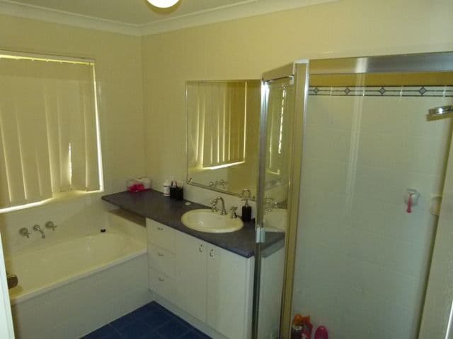 2 Ben Court, YAMANTO QLD 4305, Yamanto - Thumbnail 3