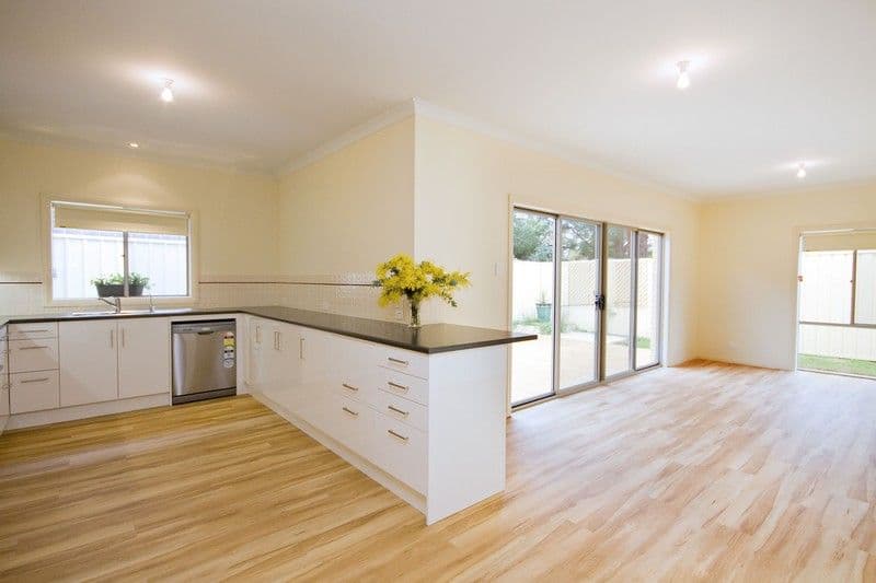 10A Mooringe Avenue, NORTH PLYMPTON SA 5037, North Plympton - Thumbnail 2
