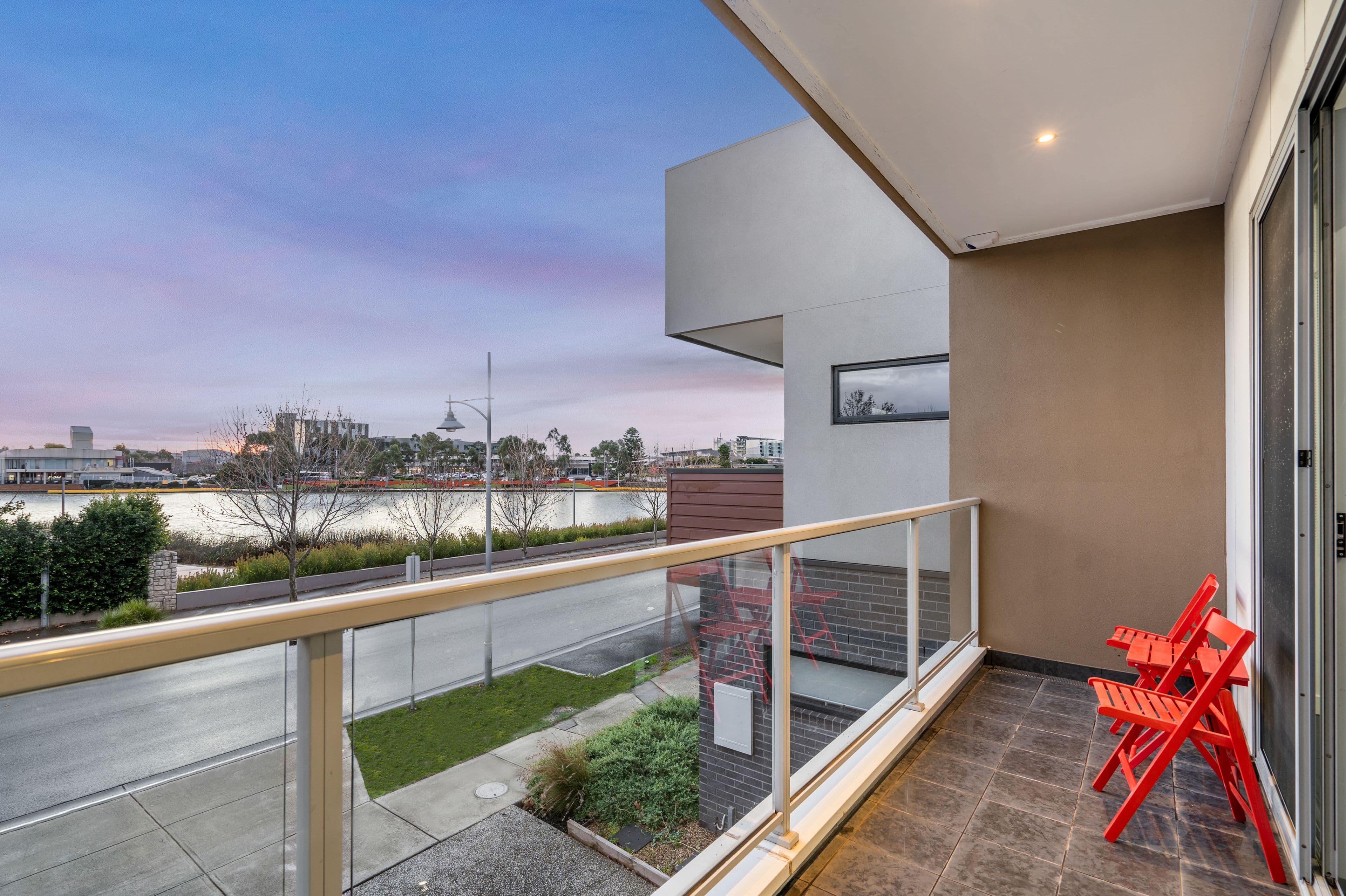 72 The Esplanade, Caroline Springs VIC 3023, Caroline Springs - Thumbnail 2
