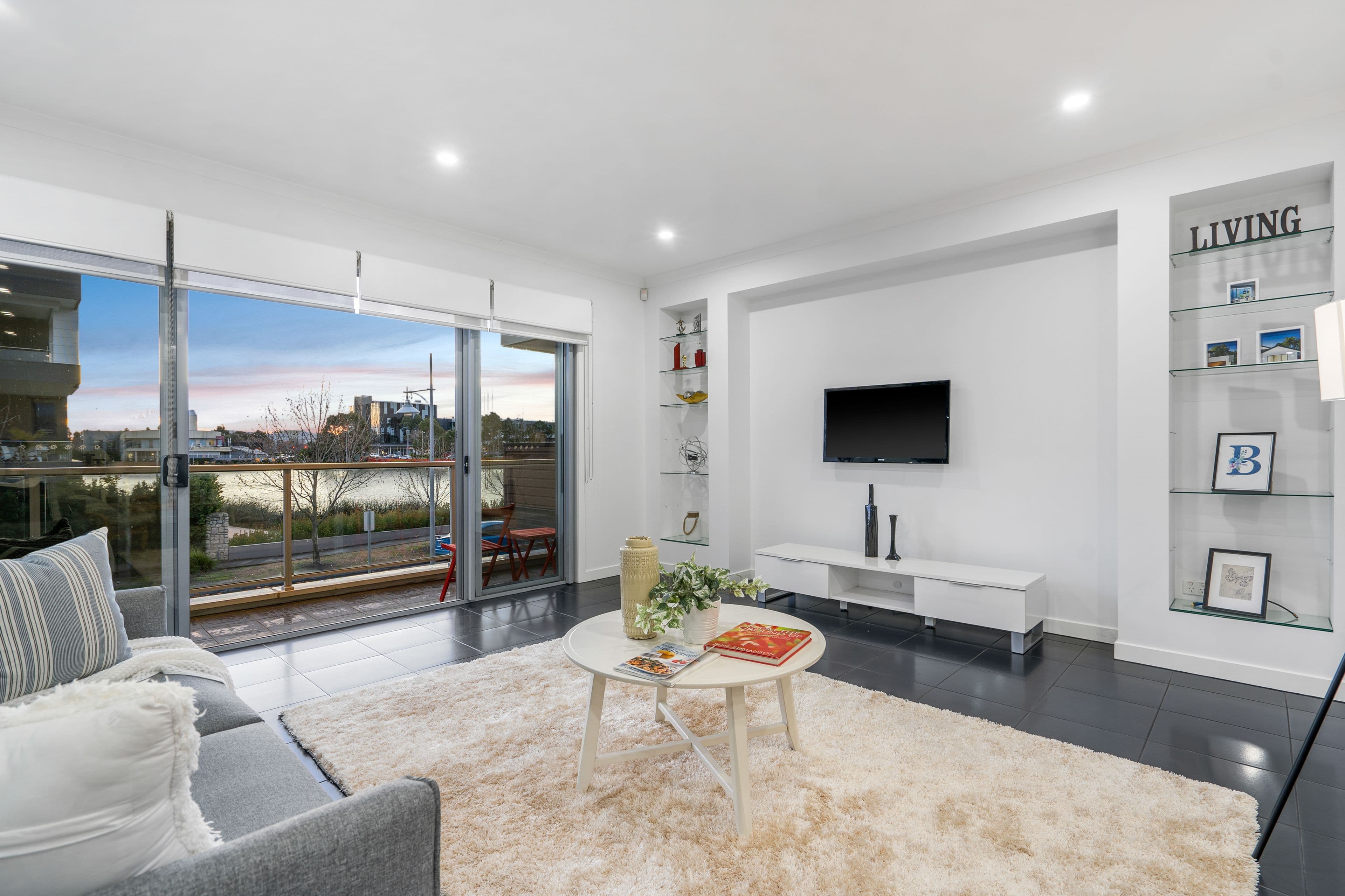 72 The Esplanade, Caroline Springs VIC 3023, Caroline Springs - Thumbnail 3