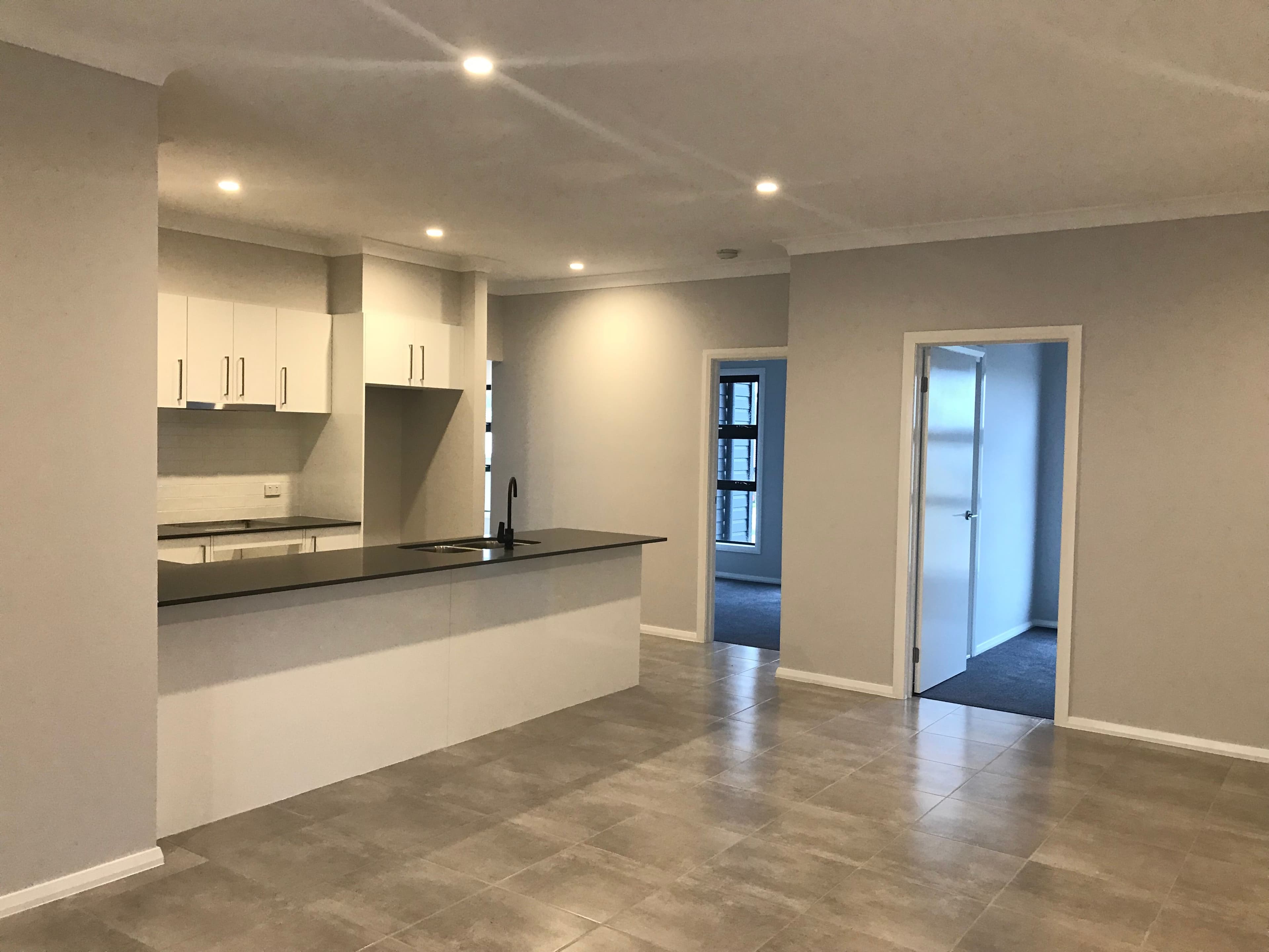 128 Hampshire Boulevard, Spring Farm - Thumbnail 4