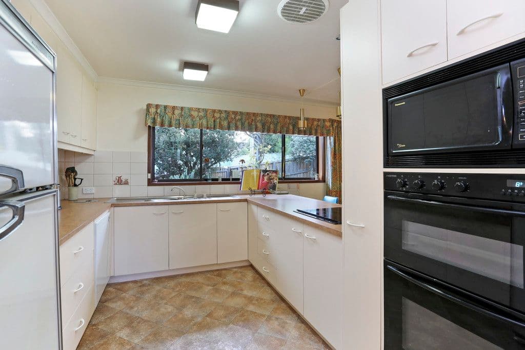 5 Shoubra Court, Highton VIC 3216, Highton - Thumbnail 7