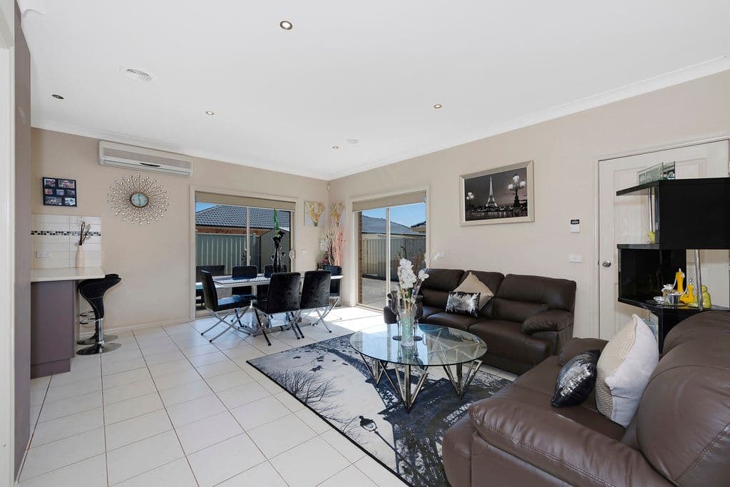 71 Mission Hills Way, Craigieburn VIC 3064, Craigieburn - Thumbnail 3