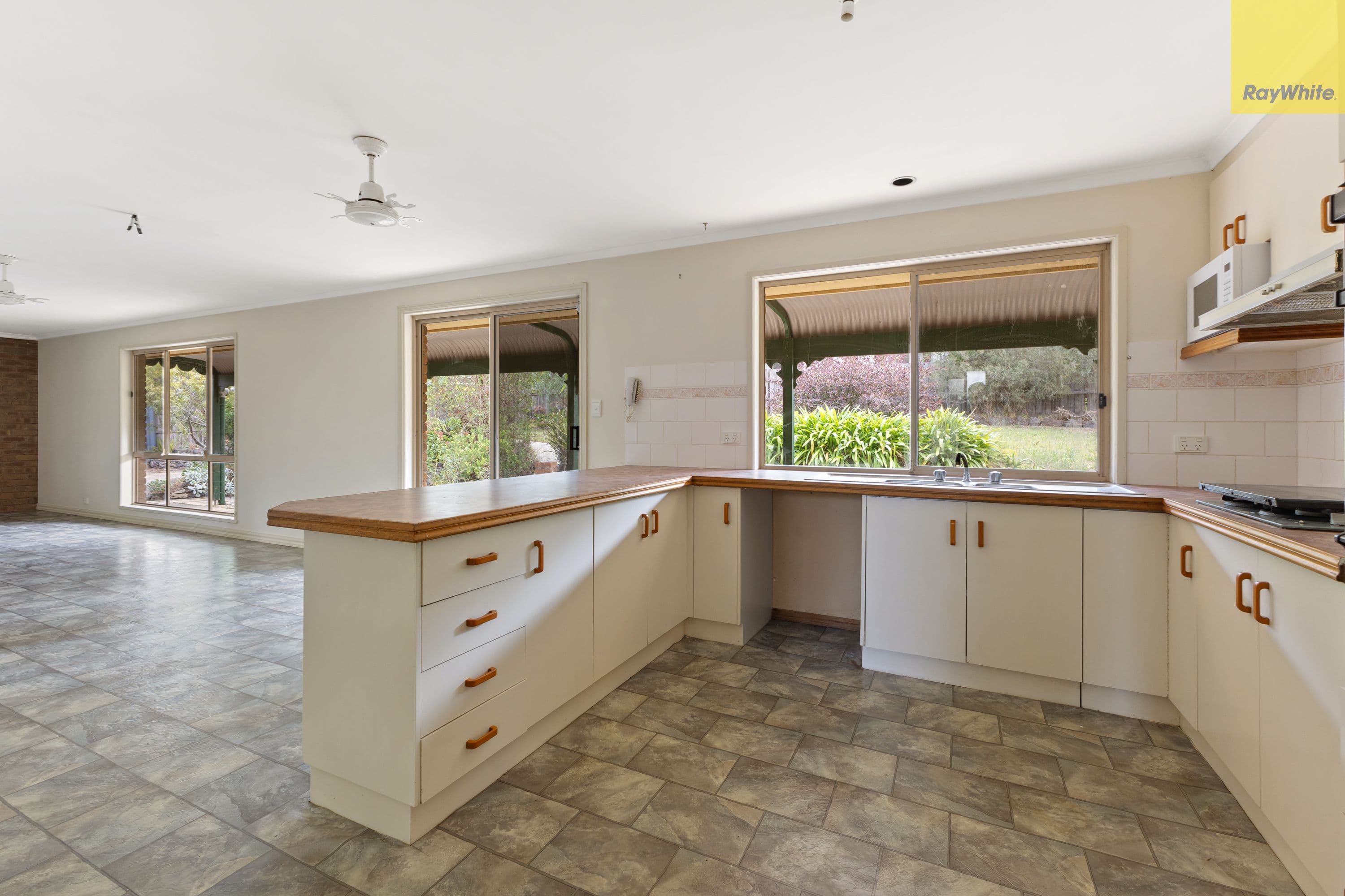 9 Ryan Court, Bacchus Marsh VIC 3340, Bacchus Marsh - Thumbnail 5