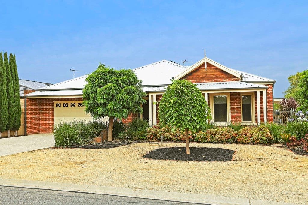 4 Nilaur Place, LARA VIC 3212, Lara - Image 1