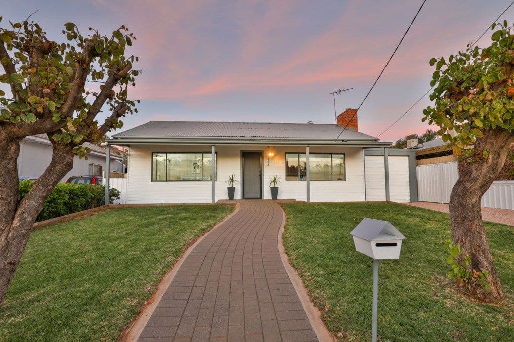 194 Thirteenth Street, Mildura VIC 3500, Mildura - Thumbnail 2