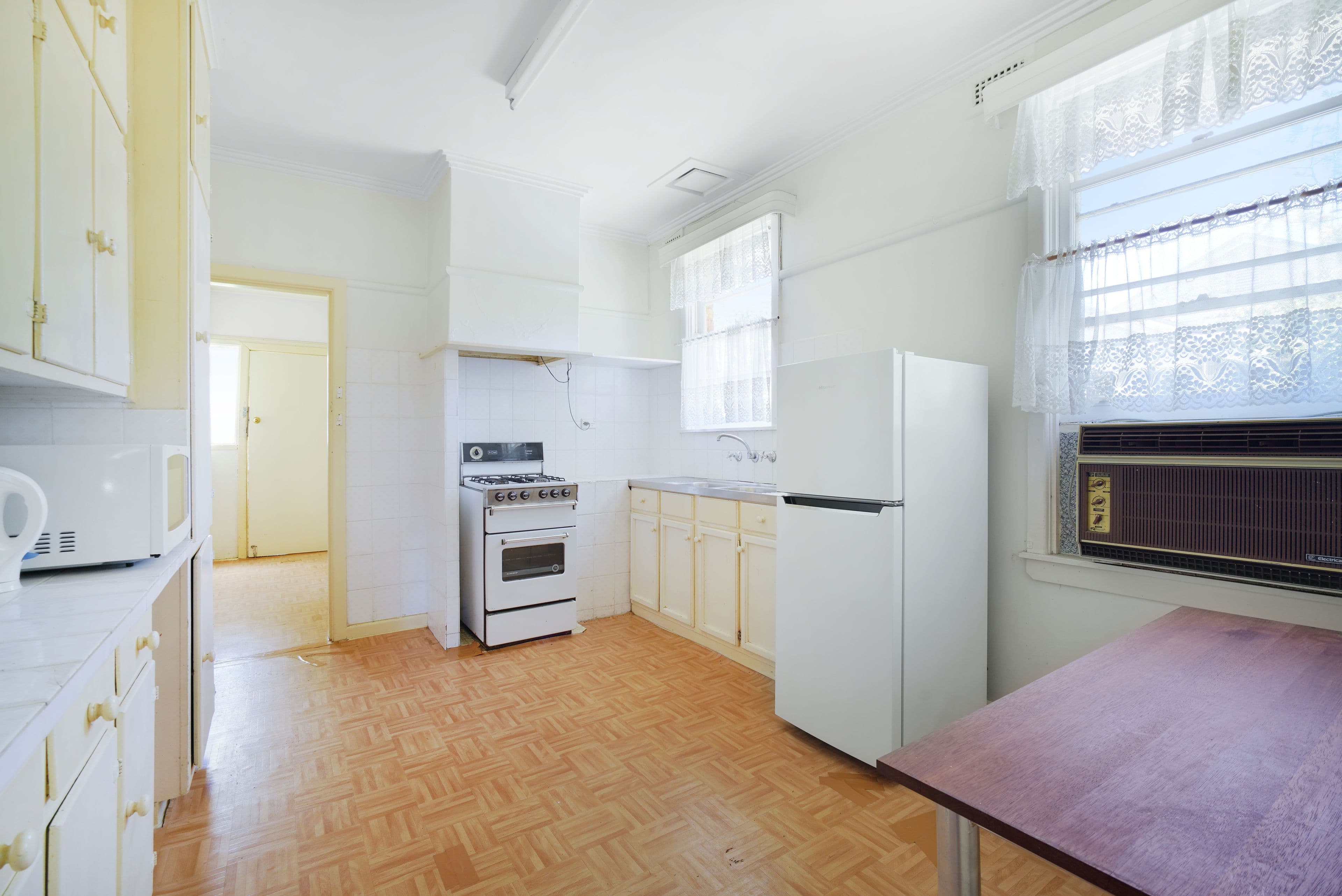 38 Tobruk Avenue, Heidelberg West VIC 3081, Heidelberg West - Thumbnail 4