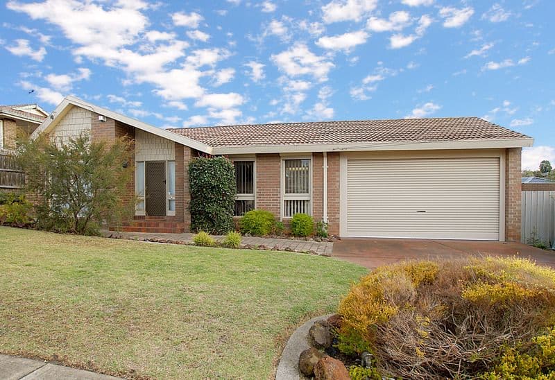 118 Outlook Drive, DANDENONG NORTH VIC 3175, Dandenong North - Image 1