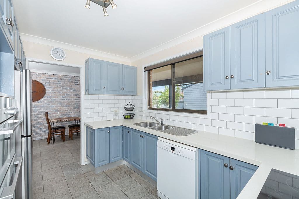 8 Throckmorton Street, Killingworth NSW 2278, Killingworth - Thumbnail 4