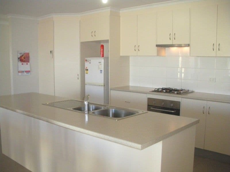 15 Lisa Court, MILDURA VIC 3500, Mildura - Thumbnail 2