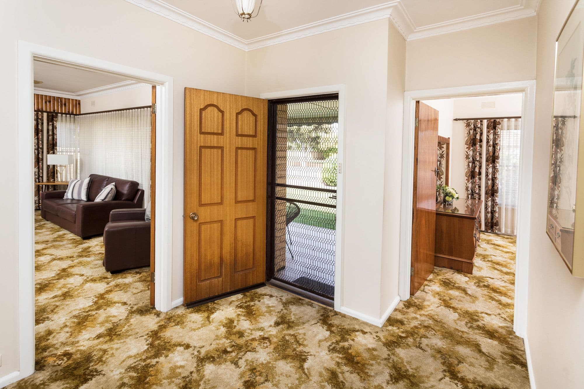 9 Hill Street, Shepparton VIC 3630, Shepparton - Thumbnail 2