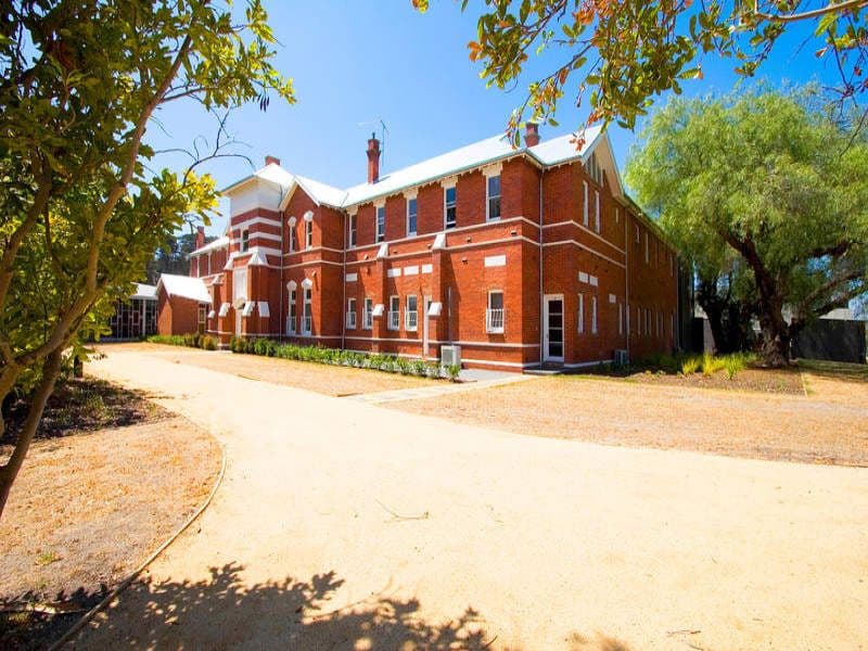 2 Evergreen Circuit, CHELTENHAM VIC 3192, Cheltenham - Thumbnail 4