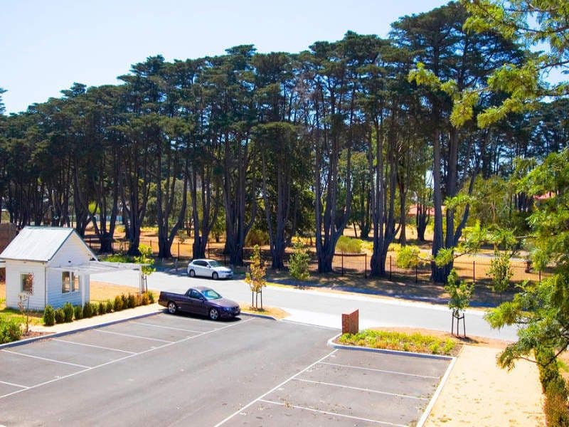 2 Evergreen Circuit, CHELTENHAM VIC 3192, Cheltenham - Thumbnail 5