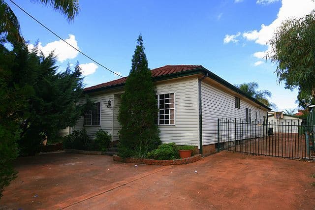 35 Hood Street, YAGOONA NSW 2199, Yagoona - Image 1