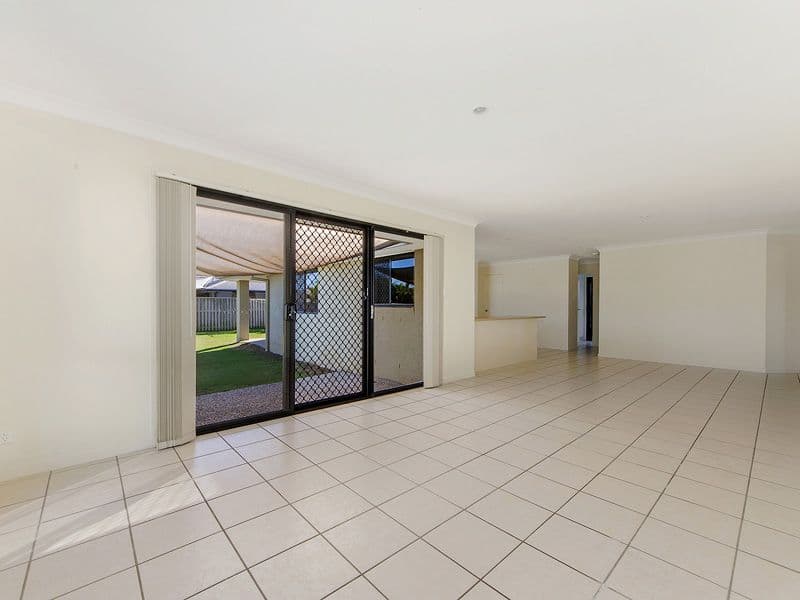 22 Gerard Street, Pacific Pines QLD 4211, Pacific Pines - Thumbnail 4