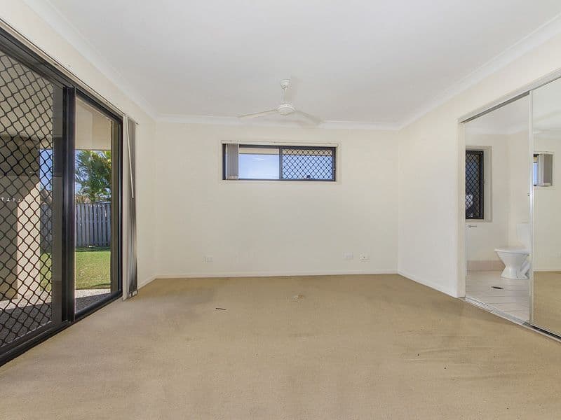 22 Gerard Street, Pacific Pines QLD 4211, Pacific Pines - Thumbnail 6