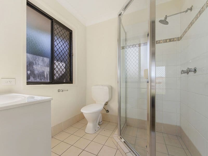 22 Gerard Street, Pacific Pines QLD 4211, Pacific Pines - Thumbnail 7