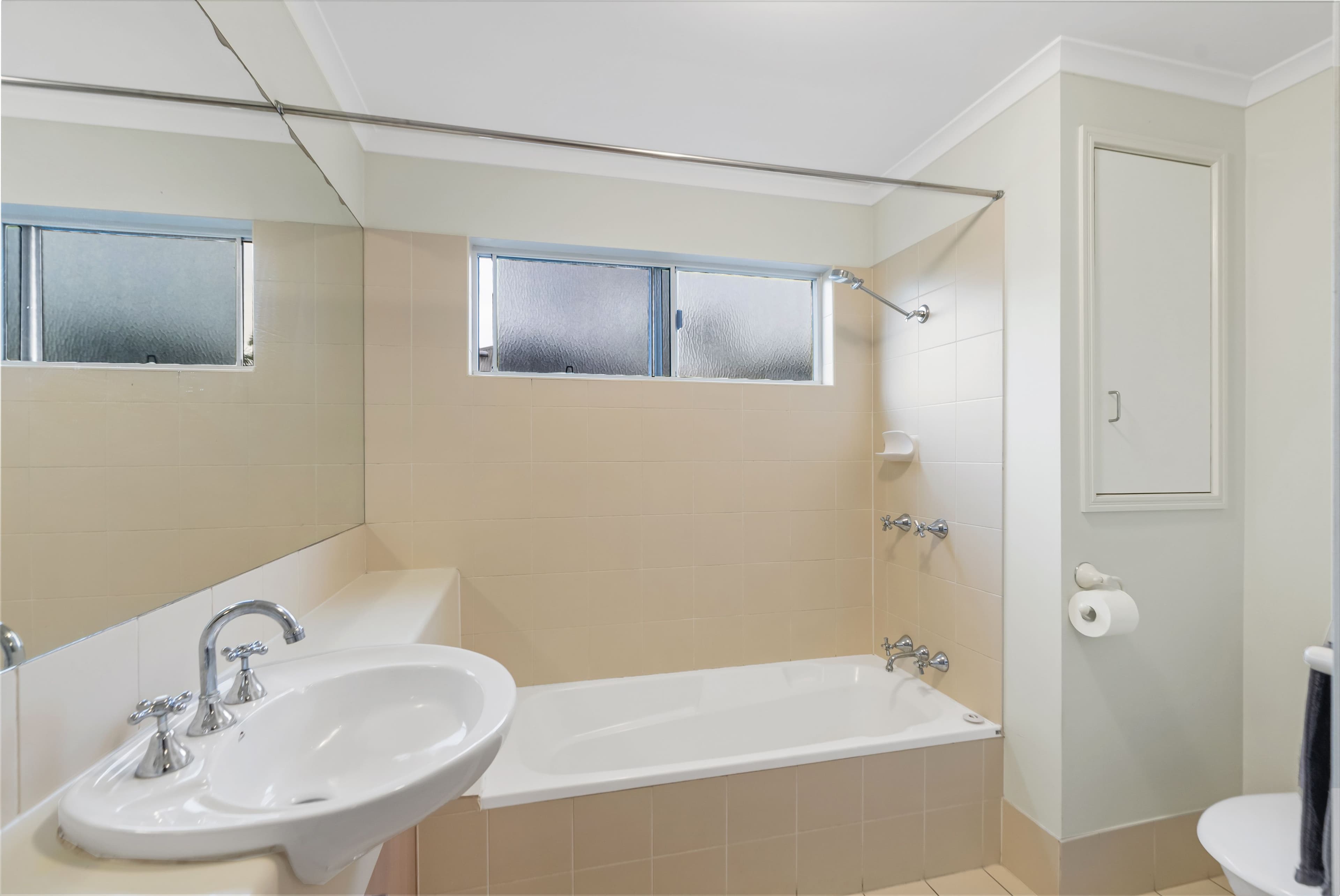 303-305 Lake Street, Cairns North QLD 4870, Cairns North - Thumbnail 8