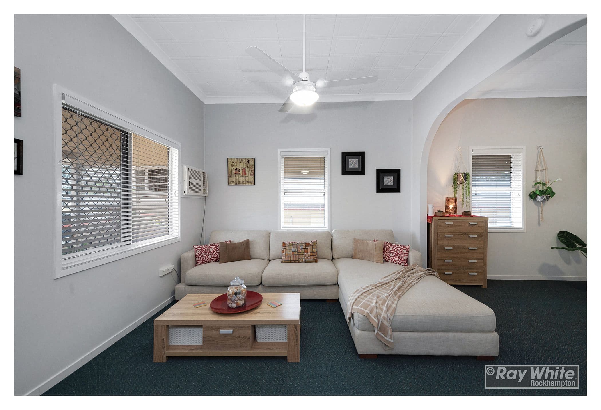 2 Wisteria Lane, Caroline Springs - Thumbnail 3