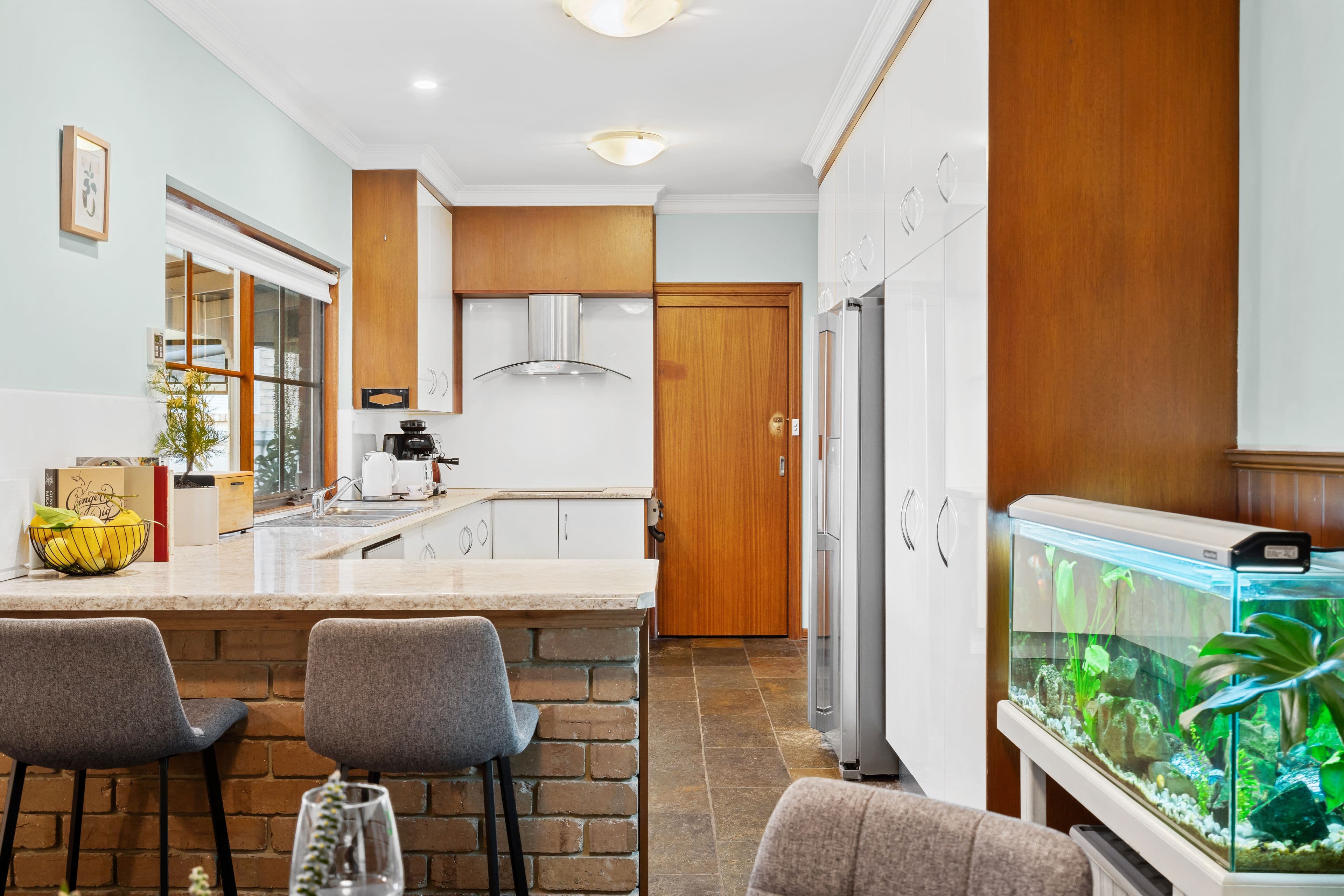 42 Lerunna Avenue, Hallett Cove SA 5158, Hallett Cove - Thumbnail 4