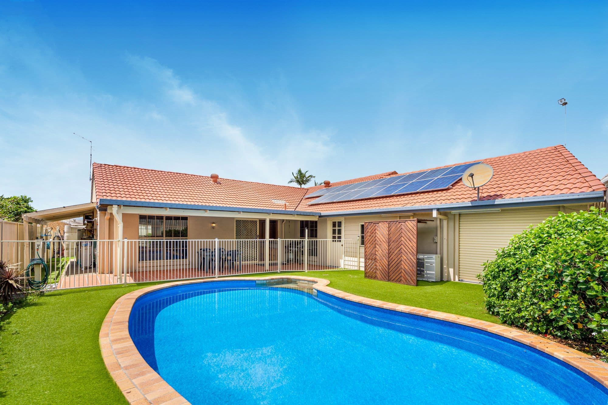5 Narmar Court, Eight Mile Plains QLD 4113, Eight Mile Plains - Thumbnail 3